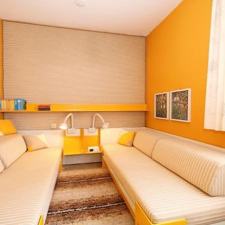 Apartment Robbe-suedbalkon-zum-stadtpark Wenningstedt-Braderup